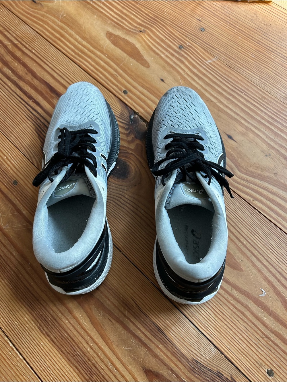 ASICS ladies Light Gray and Black Athletic Running Shoes